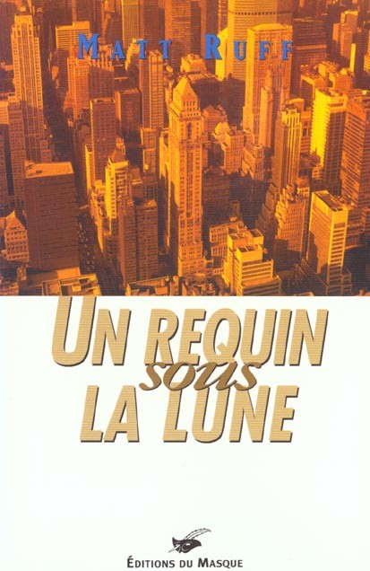 Un requin sous la lune