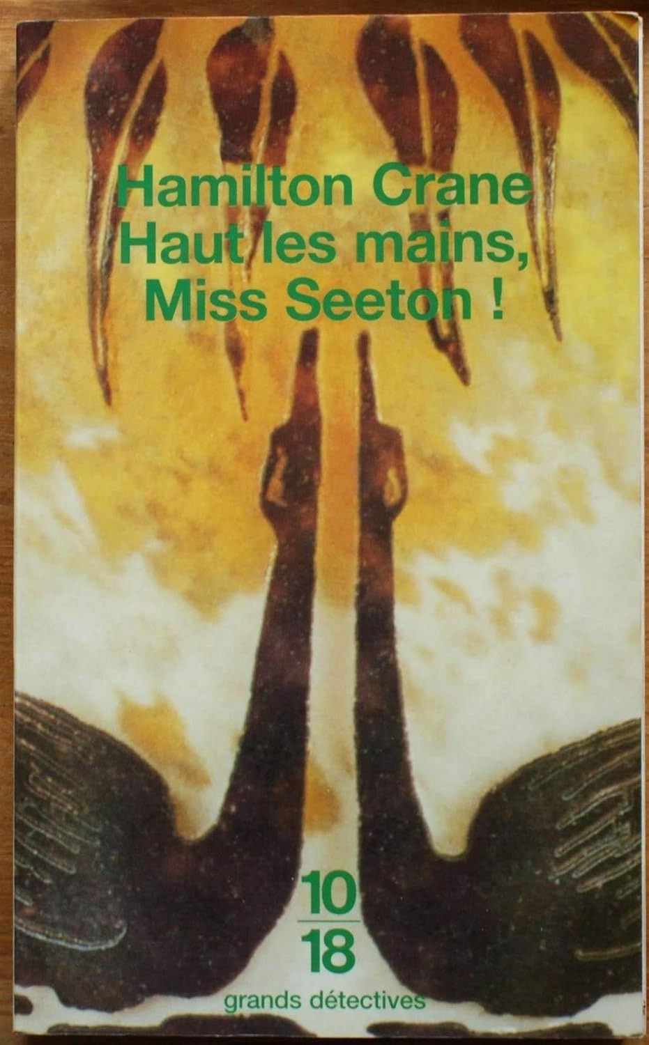 Haut Les Mains, Miss Seeton !